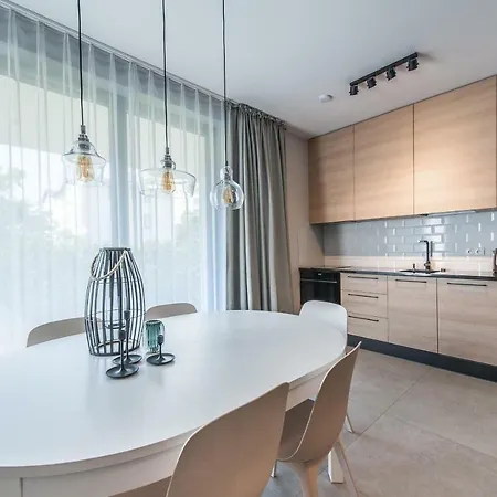 Lion - Como Apartment *